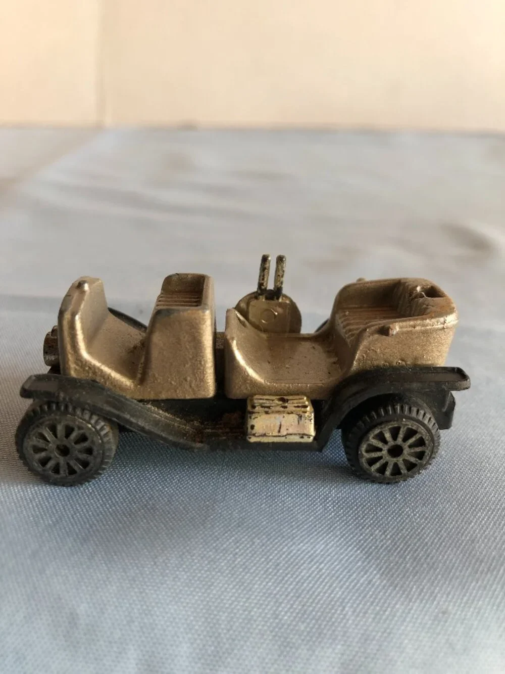 VINTAGE MATCHBOX MBX07 T-BIRD STOCK CAR - Some Rusting #F33